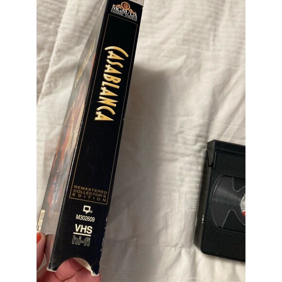 Casablanca VHS BLACK & WHITE Movie HUMPHREY BOGART Remastered Collectors Edition - Picture 4 of 10
